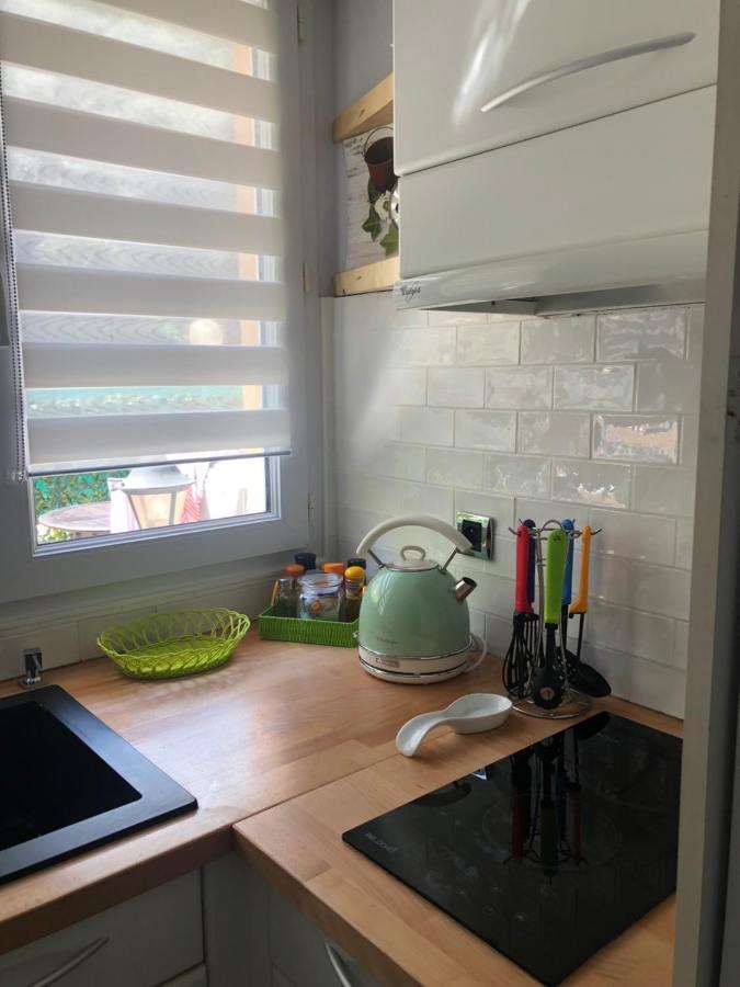 Mon Appart Avec Terrasse Et Piscine 로퀴에브륀캡마르탱 외부 사진