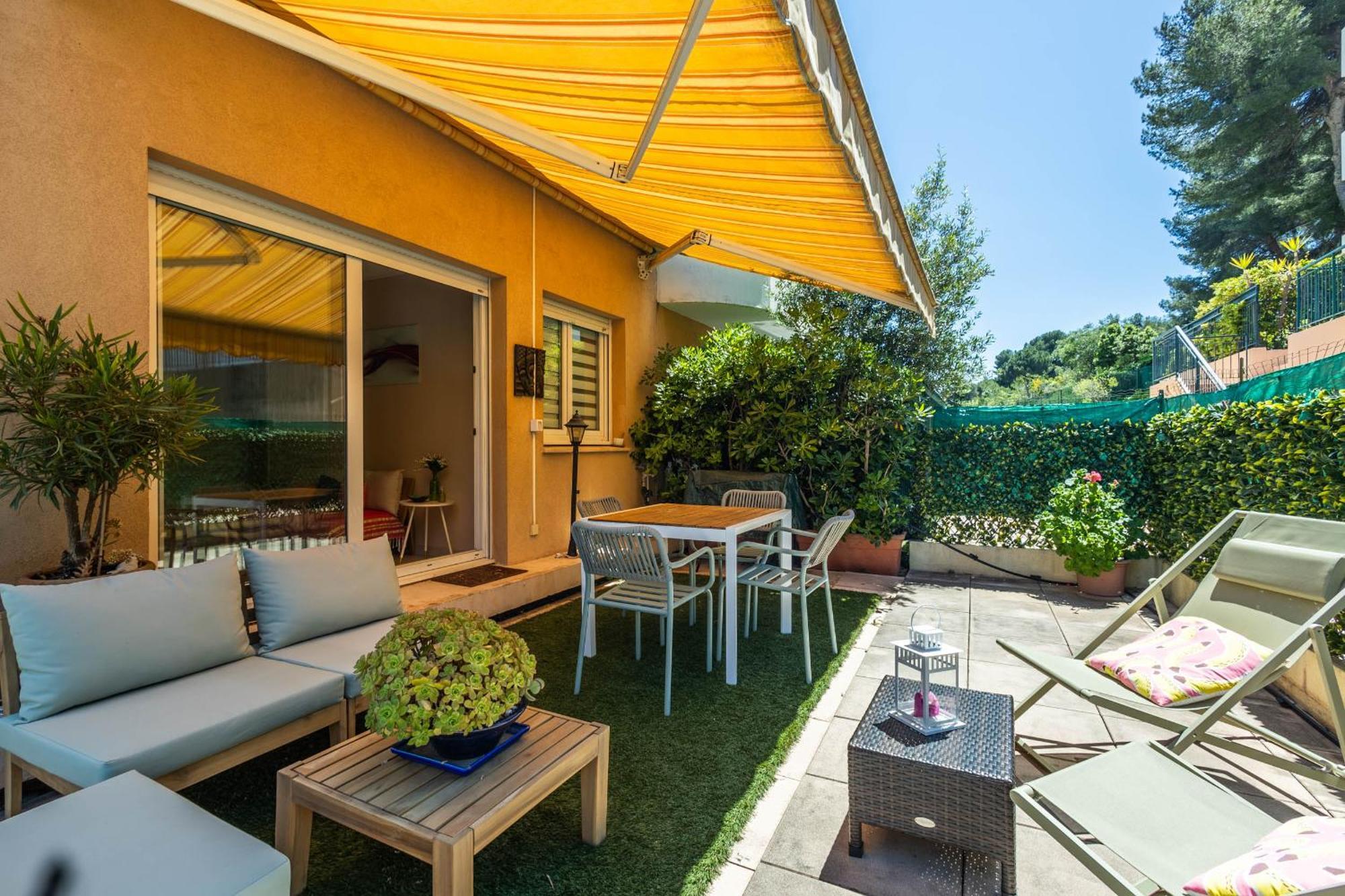 Mon Appart Avec Terrasse Et Piscine 로퀴에브륀캡마르탱 외부 사진
